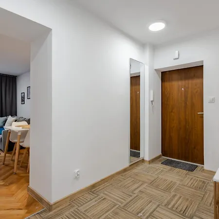 公寓 Wawrzyniaka Very Berry Modern For 6 Guests Near Old Zoo By Renters