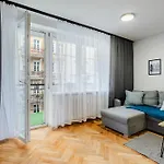 Apartman Wawrzyniaka Very Berry Modern For 6 Guests Near Old Zoo By Renters