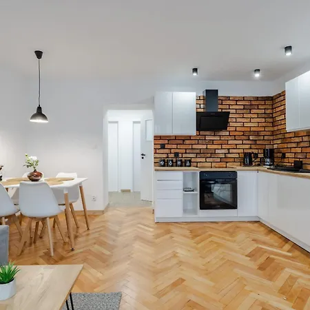 Apartman Wawrzyniaka Very Berry Modern For 6 Guests Near Old Zoo By Renters Poznań