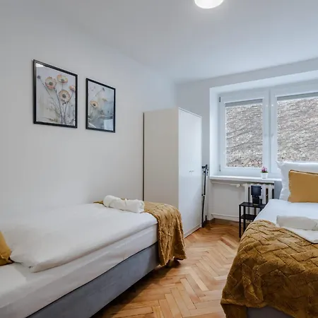 아파트 Wawrzyniaka Very Berry Modern For 6 Guests Near Old Zoo By Renters *