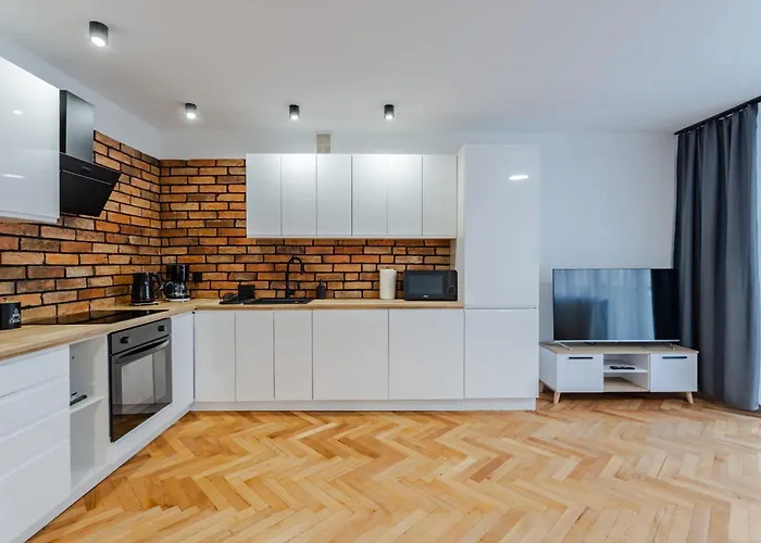 Apartamento Wawrzyniaka Very Berry Modern For 6 Guests Near Old Zoo By Renters *